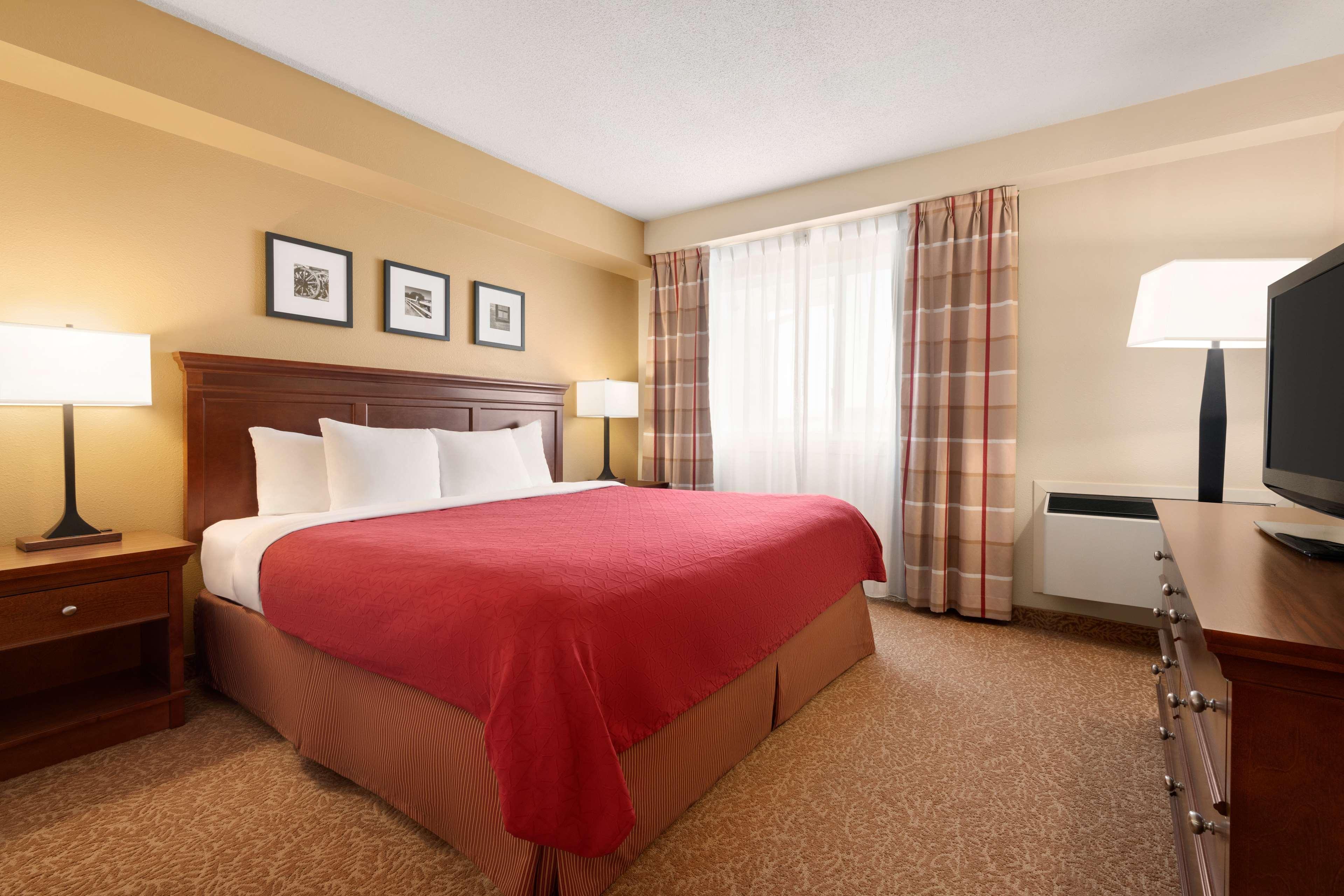Travelodge Suites By Wyndham Regina - Eastgate Bay Exterior foto
